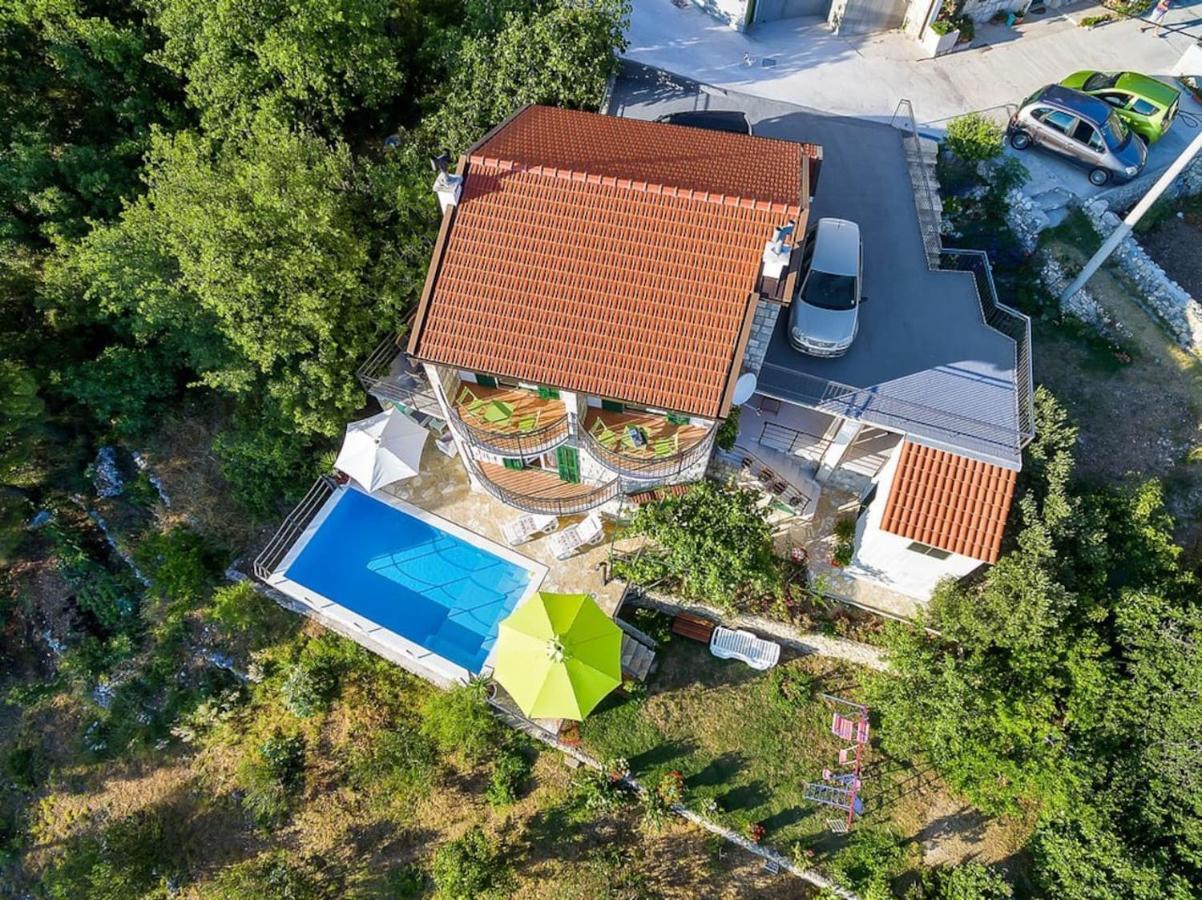 Holiday Home Colla Tučepi Εξωτερικό φωτογραφία