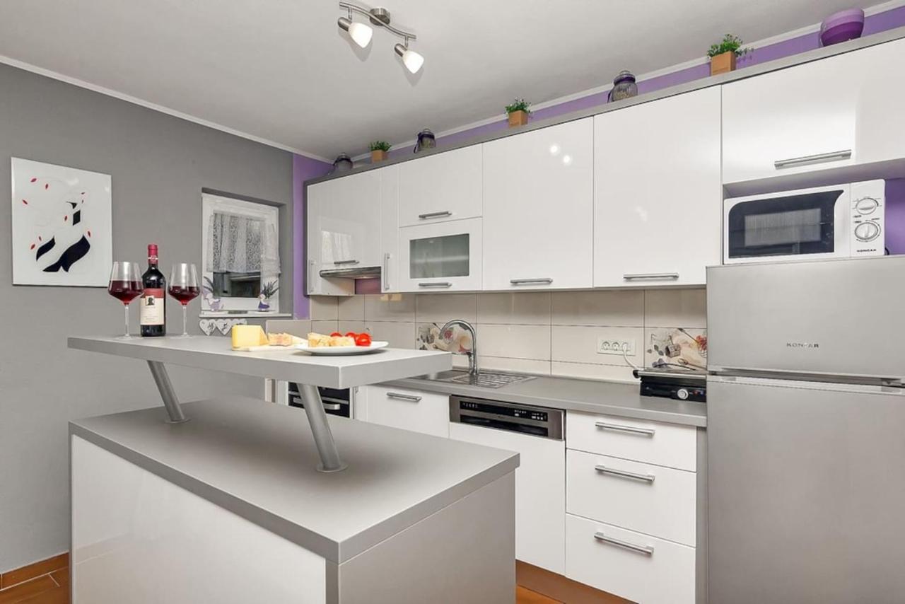 Holiday Home Colla Tučepi Εξωτερικό φωτογραφία